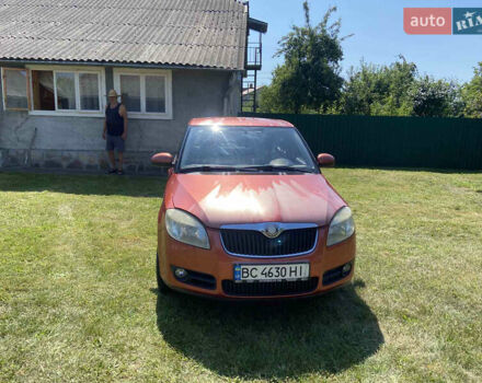 Помаранчевий Шкода Фабія, об'ємом двигуна 1.42 л та пробігом 170 тис. км за 4300 $, фото 4 на Automoto.ua