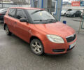 Оранжевый Шкода Фабия, объемом двигателя 1.2 л и пробегом 275 тыс. км за 3300 $, фото 1 на Automoto.ua