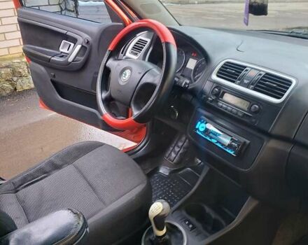 Помаранчевий Шкода Фабія, об'ємом двигуна 1.6 л та пробігом 325 тис. км за 3450 $, фото 20 на Automoto.ua