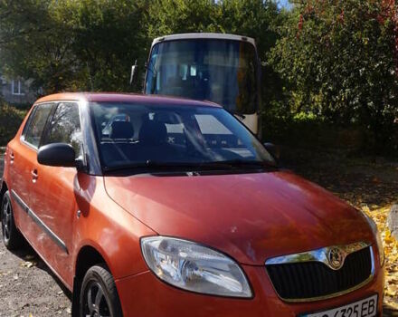Шкода Фабия 2008 в Львове на Automoto.ua Оранжевый Шкода Фабия, объемом двигателя 1.39 л и пробегом 158 тыс. км за 6200 $, фото 2 на Automoto.ua