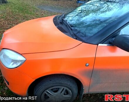 Помаранчевий Шкода Фабія, об'ємом двигуна 1.4 л та пробігом 0 тис. км за 2300 $, фото 3 на Automoto.ua