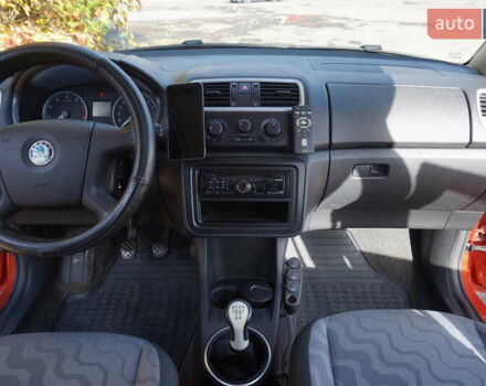 Шкода Фабия 2008 в Львове на Automoto.ua Оранжевый Шкода Фабия, объемом двигателя 1.39 л и пробегом 158 тыс. км за 6200 $, фото 11 на Automoto.ua