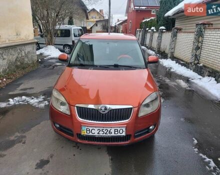 Помаранчевий Шкода Фабія, об'ємом двигуна 1.6 л та пробігом 325 тис. км за 3550 $, фото 9 на Automoto.ua