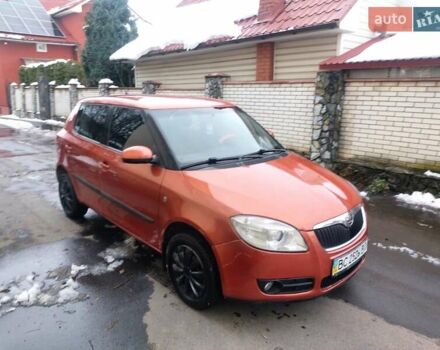 Помаранчевий Шкода Фабія, об'ємом двигуна 1.6 л та пробігом 325 тис. км за 3450 $, фото 2 на Automoto.ua