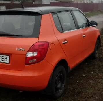 Помаранчевий Шкода Фабія, об'ємом двигуна 1.39 л та пробігом 340 тис. км за 2700 $, фото 3 на Automoto.ua