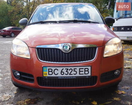 Шкода Фабия 2008 в Львове на Automoto.ua Оранжевый Шкода Фабия, объемом двигателя 1.39 л и пробегом 158 тыс. км за 6200 $, фото 1 на Automoto.ua