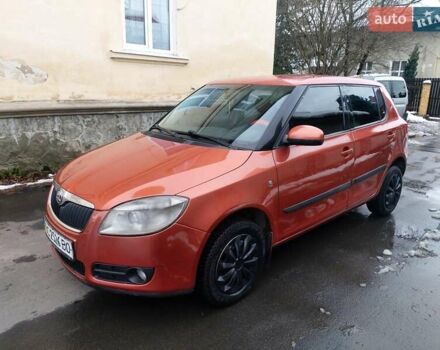 Помаранчевий Шкода Фабія, об'ємом двигуна 1.6 л та пробігом 325 тис. км за 3550 $, фото 3 на Automoto.ua