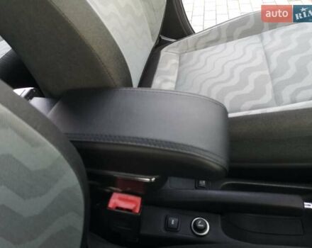 Помаранчевий Шкода Фабія, об'ємом двигуна 1.6 л та пробігом 240 тис. км за 7200 $, фото 11 на Automoto.ua