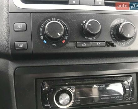 Помаранчевий Шкода Фабія, об'ємом двигуна 1.2 л та пробігом 124 тис. км за 5000 $, фото 14 на Automoto.ua