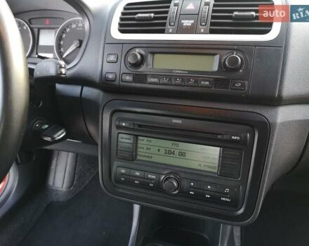 Помаранчевий Шкода Фабія, об'ємом двигуна 1.6 л та пробігом 240 тис. км за 7200 $, фото 33 на Automoto.ua