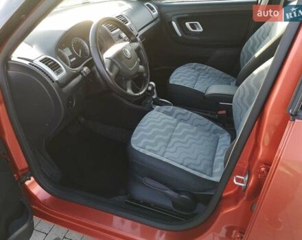 Помаранчевий Шкода Фабія, об'ємом двигуна 1.6 л та пробігом 240 тис. км за 7200 $, фото 20 на Automoto.ua