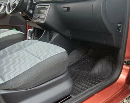 Оранжевый Шкода Фабия, объемом двигателя 1.39 л и пробегом 227 тыс. км за 5800 $, фото 11 на Automoto.ua