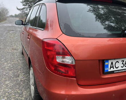 Помаранчевий Шкода Фабія, об'ємом двигуна 1.6 л та пробігом 254 тис. км за 6450 $, фото 5 на Automoto.ua