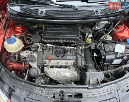 Помаранчевий Шкода Фабія, об'ємом двигуна 1.6 л та пробігом 254 тис. км за 6450 $, фото 16 на Automoto.ua