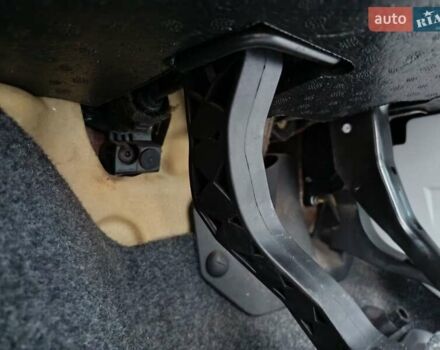 Помаранчевий Шкода Фабія, об'ємом двигуна 1.39 л та пробігом 234 тис. км за 5750 $, фото 19 на Automoto.ua