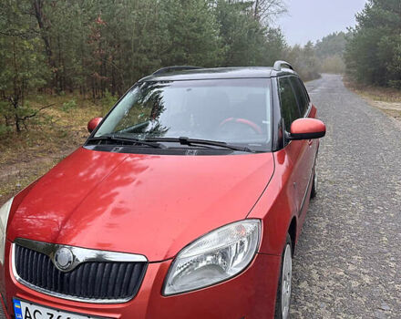 Помаранчевий Шкода Фабія, об'ємом двигуна 1.6 л та пробігом 254 тис. км за 6450 $, фото 1 на Automoto.ua