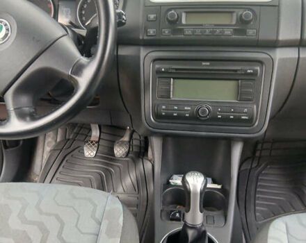 Оранжевый Шкода Фабия, объемом двигателя 1.39 л и пробегом 227 тыс. км за 5800 $, фото 12 на Automoto.ua