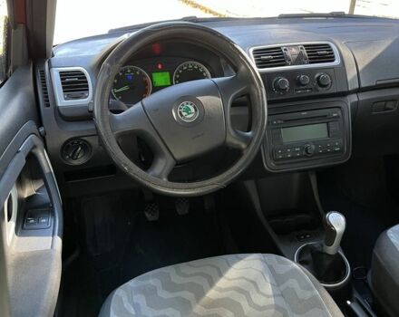 Оранжевый Шкода Фабия, объемом двигателя 1.4 л и пробегом 150 тыс. км за 3600 $, фото 8 на Automoto.ua