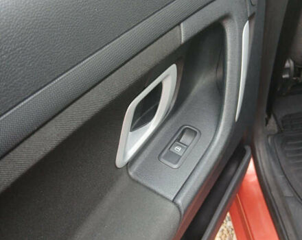 Оранжевый Шкода Фабия, объемом двигателя 1.39 л и пробегом 227 тыс. км за 5800 $, фото 14 на Automoto.ua