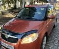 Оранжевый Шкода Фабия, объемом двигателя 1.4 л и пробегом 150 тыс. км за 3600 $, фото 1 на Automoto.ua