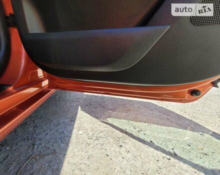 Оранжевый Шкода Фабия, объемом двигателя 1.39 л и пробегом 202 тыс. км за 4400 $, фото 18 на Automoto.ua