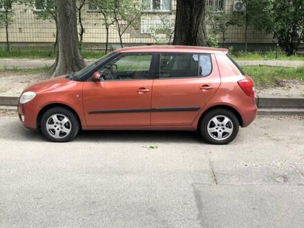 Шкода Фабия 2007 в Киеве на Automoto.ua Оранжевый Шкода Фабия, объемом двигателя 1.6 л и пробегом 187 тыс. км за 6500 $, фото 1 на Automoto.ua