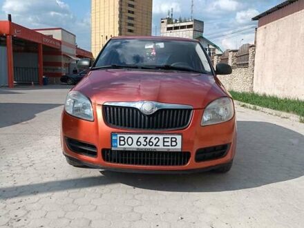 Шкода Фабия 2007 в Кременце на Automoto.ua Оранжевый Шкода Фабия, объемом двигателя 1.2 л и пробегом 192 тыс. км за 4800 $, фото 1 на Automoto.ua