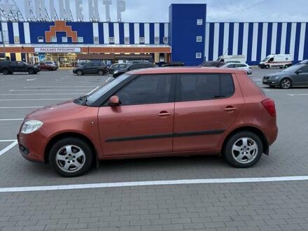 Шкода Фабия 2008 в Сумах на Automoto.ua Оранжевый Шкода Фабия, объемом двигателя 1.2 л и пробегом 141 тыс. км за 5200 $, фото 1 на Automoto.ua