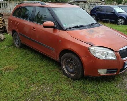Помаранчевий Шкода Фабія, об'ємом двигуна 1.4 л та пробігом 200 тис. км за 1800 $, фото 1 на Automoto.ua