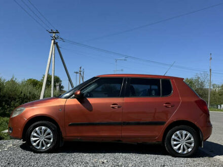 Шкода Фабия 2008 в Львове на Automoto.ua Оранжевый Шкода Фабия, объемом двигателя 1.6 л и пробегом 320 тыс. км за 3800 $, фото 1 на Automoto.ua