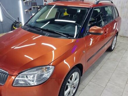Шкода Фабія 2009 у Львові на Automoto.ua Помаранчевий Шкода Фабія, об'ємом двигуна 1.6 л та пробігом 130 тис. км за 7700 $, фото 1 на Automoto.ua