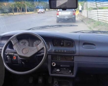 Белый Шкода Фаворит, объемом двигателя 1.3 л и пробегом 300 тыс. км за 500 $, фото 6 на Automoto.ua