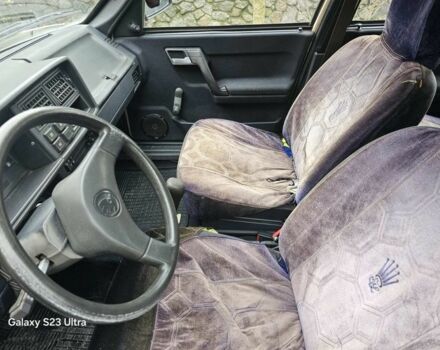 Белый Шкода Фаворит, объемом двигателя 1.3 л и пробегом 140 тыс. км за 800 $, фото 10 на Automoto.ua