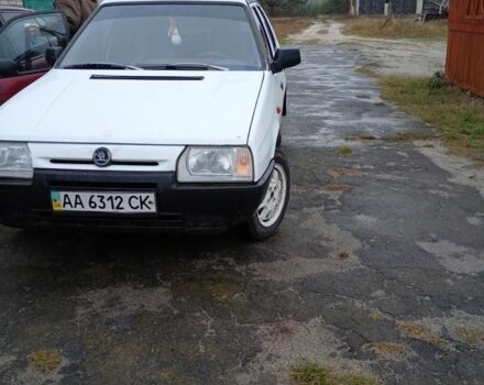 Білий Шкода Фаворит, об'ємом двигуна 1 л та пробігом 100 тис. км за 800 $, фото 1 на Automoto.ua