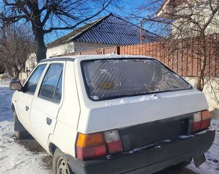 Белый Шкода Фаворит, объемом двигателя 1.3 л и пробегом 300 тыс. км за 800 $, фото 1 на Automoto.ua
