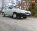 Белый Шкода Фаворит, объемом двигателя 1.3 л и пробегом 250 тыс. км за 950 $, фото 1 на Automoto.ua