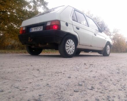 Белый Шкода Фаворит, объемом двигателя 1.3 л и пробегом 148 тыс. км за 900 $, фото 4 на Automoto.ua