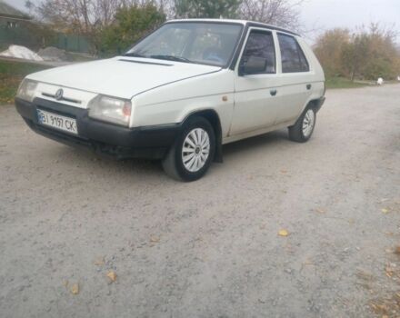 Белый Шкода Фаворит, объемом двигателя 1.3 л и пробегом 148 тыс. км за 900 $, фото 1 на Automoto.ua