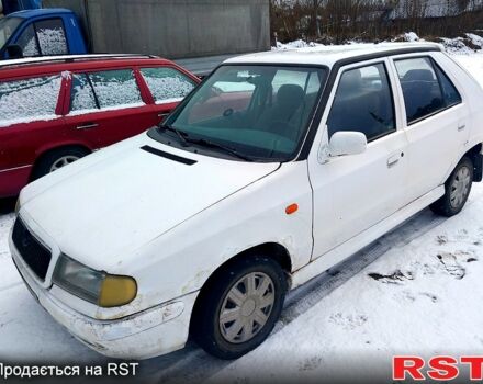 Білий Шкода Фаворит, об'ємом двигуна 1.3 л та пробігом 300 тис. км за 760 $, фото 3 на Automoto.ua