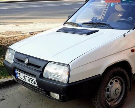 Белый Шкода Фаворит, объемом двигателя 1.3 л и пробегом 200 тыс. км за 950 $, фото 4 на Automoto.ua