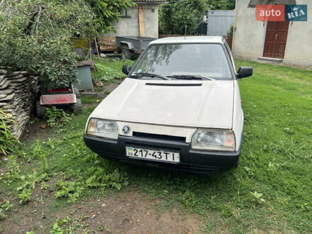 Шкода Фаворит 1990 в Бучаче на Automoto.ua Белый Шкода Фаворит, объемом двигателя 1.3 л и пробегом 72 тыс. км за 650 $, фото 1 на Automoto.ua
