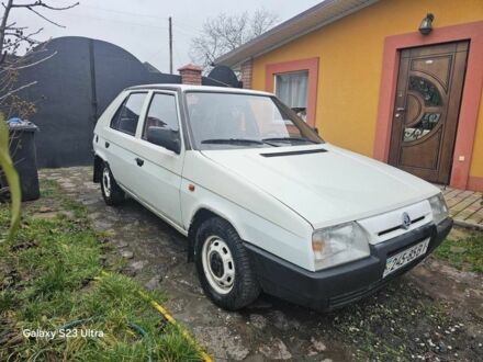 Білий Шкода Фаворит, об'ємом двигуна 1.3 л та пробігом 140 тис. км за 800 $, фото 1 на Automoto.ua