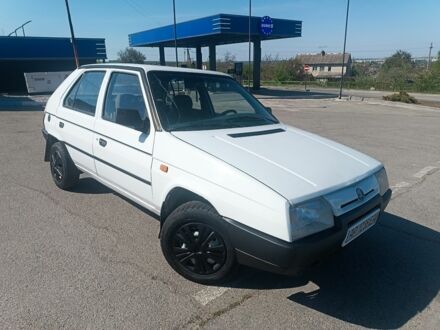 Шкода Фаворит 1990 у Запоріжжя на Automoto.ua Білий Шкода Фаворит, об'ємом двигуна 1.3 л та пробігом 70 тис. км за 967 $, фото 1 на Automoto.ua