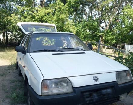 Білий Шкода Фаворит, об'ємом двигуна 1.3 л та пробігом 300 тис. км за 700 $, фото 1 на Automoto.ua