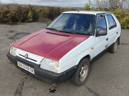 Шкода Фаворит 1993 в Голованевске на Automoto.ua Белый Шкода Фаворит, объемом двигателя 1.3 л и пробегом 150 тыс. км за 840 $, фото 1 на Automoto.ua