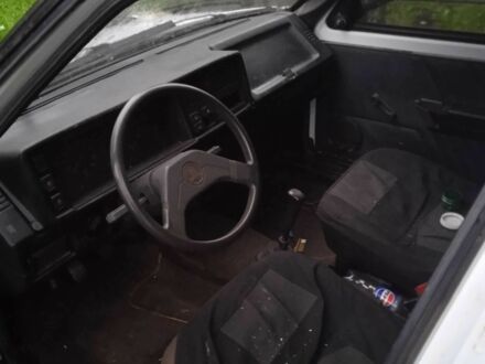 Шкода Фаворит 1993 у Миргороде на Automoto.ua Білий Шкода Фаворит, об'ємом двигуна 1.3 л та пробігом 30 тис. км за 363 $, фото 1 на Automoto.ua
