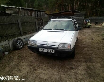 Белый Шкода Фаворит, объемом двигателя 1.3 л и пробегом 1000 тыс. км за 502 $, фото 1 на Automoto.ua