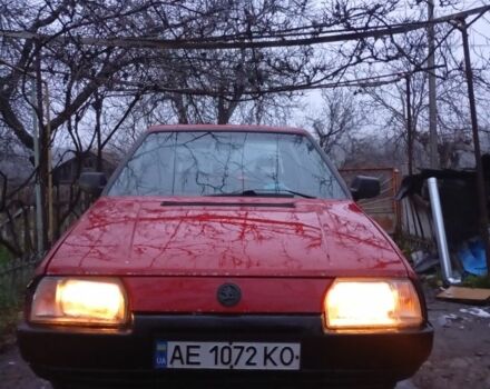 Красный Шкода Фаворит, объемом двигателя 1.3 л и пробегом 120 тыс. км за 800 $, фото 1 на Automoto.ua