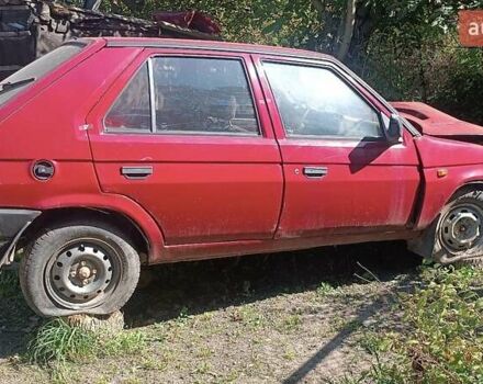 Красный Шкода Фаворит, объемом двигателя 1.29 л и пробегом 278 тыс. км за 200 $, фото 3 на Automoto.ua