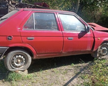 Червоний Шкода Фаворит, об'ємом двигуна 0 л та пробігом 350 тис. км за 200 $, фото 1 на Automoto.ua
